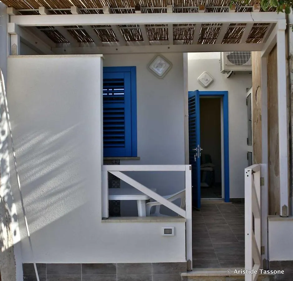 Il Cortiletto su levanzo Favignana Italia