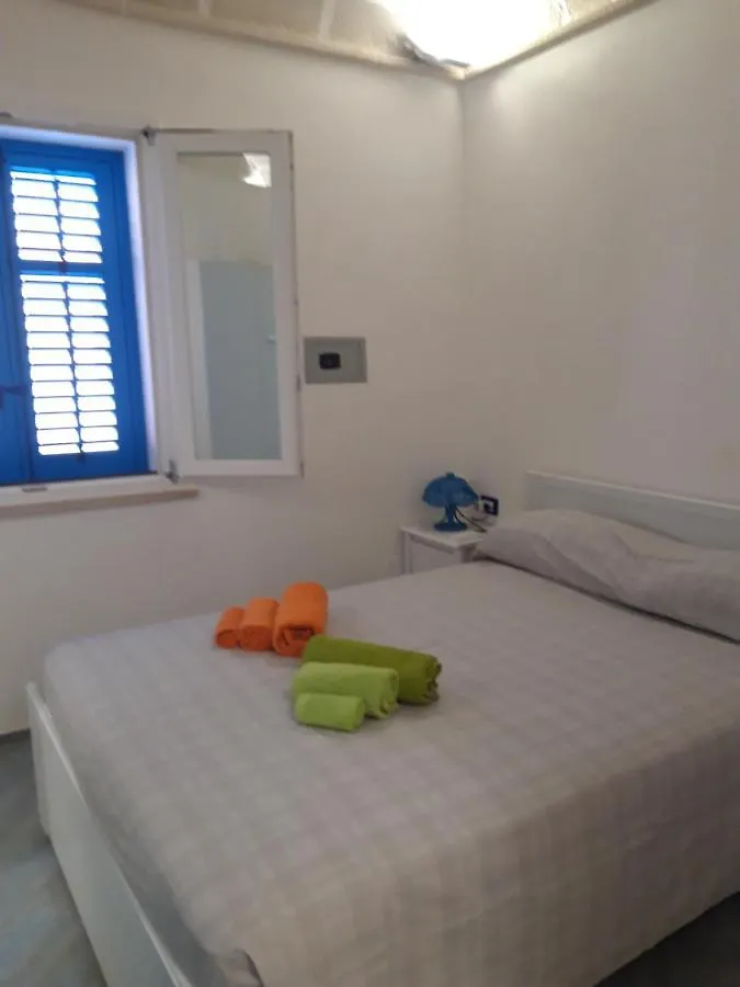 Il Cortiletto su levanzo Favignana 0*,